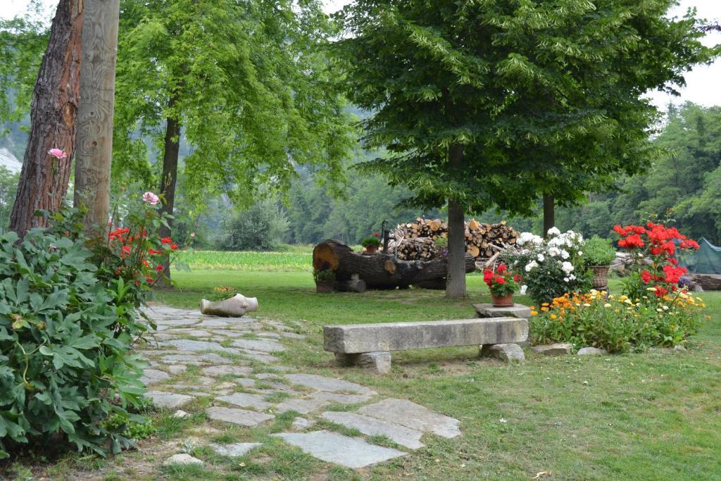 Bed and Breakfast Trattoria Vecchio Mulino Niella Tanaro Экстерьер фото